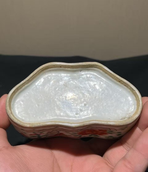 古玩陶瓷晚清粉彩刨花缸真品鑒賞圖