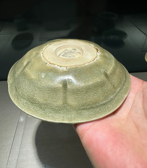 古玩陶瓷耀州窯牡丹紋臥足洗真品鑒賞圖