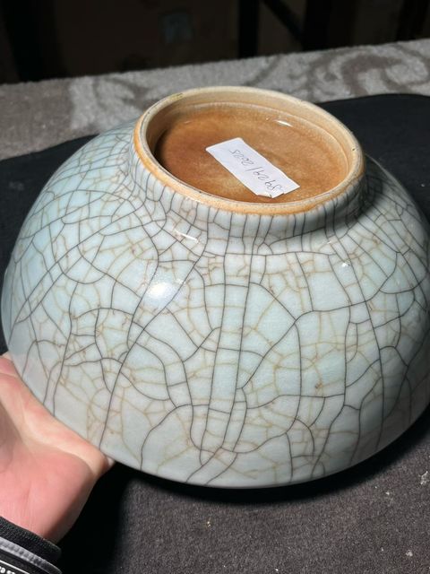 古玩陶瓷哥釉開片大碗真品鑒賞圖