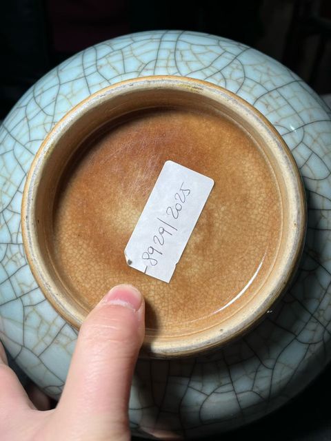 古玩陶瓷哥釉開片大碗真品鑒賞圖