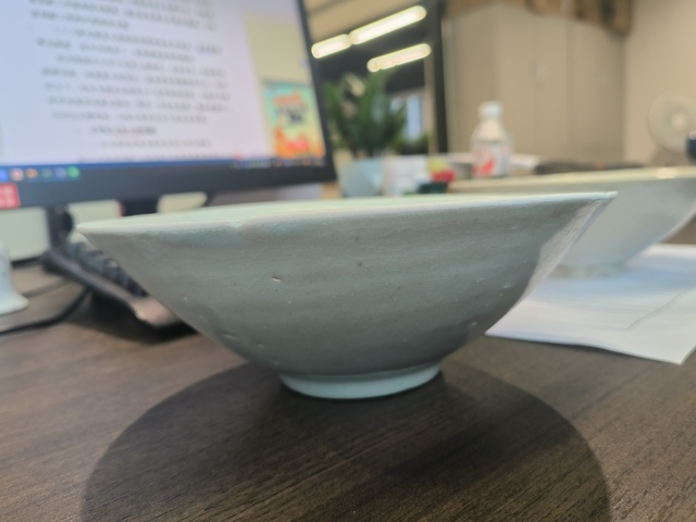 古玩陶瓷湖田窯青白釉刻花碗真品鑒賞圖