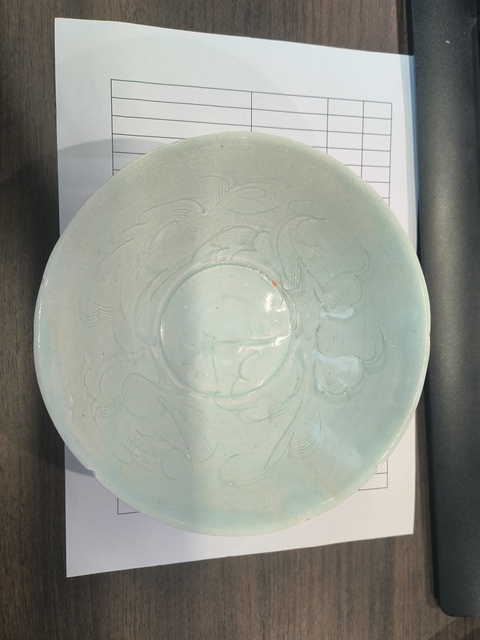 古玩陶瓷湖田窯青白釉刻花碗真品鑒賞圖