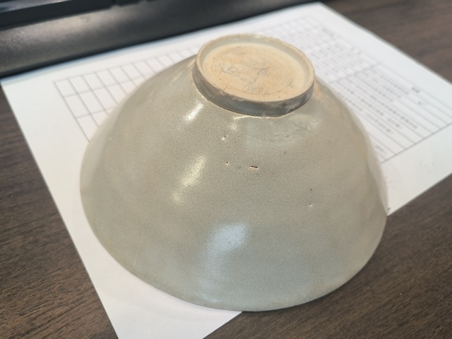 古玩陶瓷青白釉刻花碗真品鑒賞圖