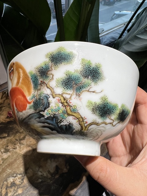 古玩陶瓷近現代粉彩瑞獸紋碗真品鑒賞圖