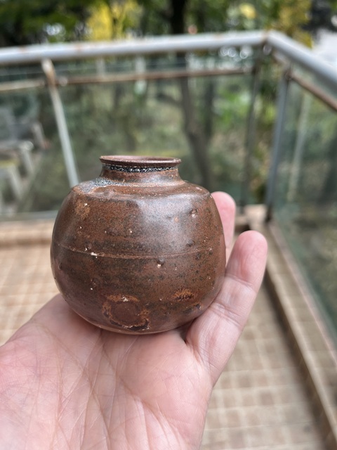 古玩陶瓷褐釉水盂真品鑒賞圖