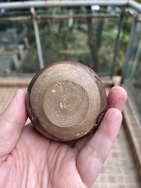 古玩陶瓷褐釉水盂真品鑒賞圖