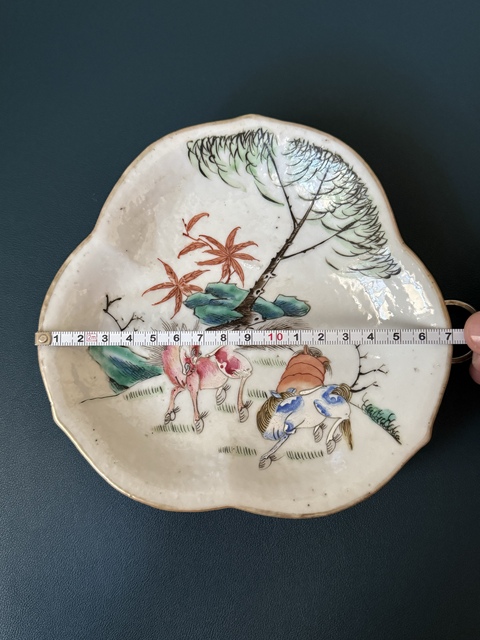 古玩陶瓷馬紋花口盤真品鑒賞圖