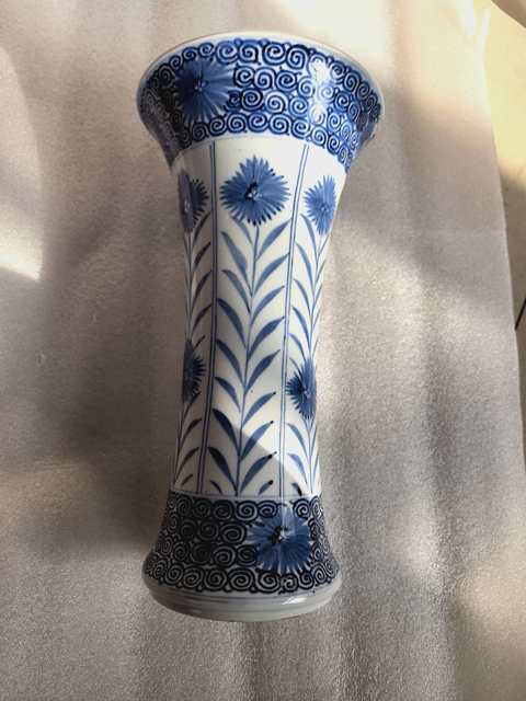 古玩陶瓷青花花觚真品鑒賞圖