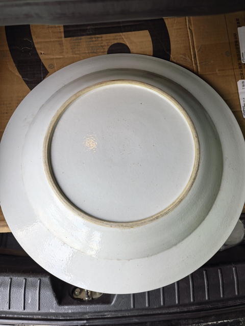 古玩陶瓷粉彩花卉紋盤真品鑒賞圖