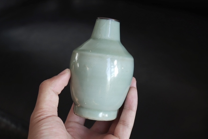 古玩陶瓷龍泉粉青釉棒槌瓶真品鑒賞圖
