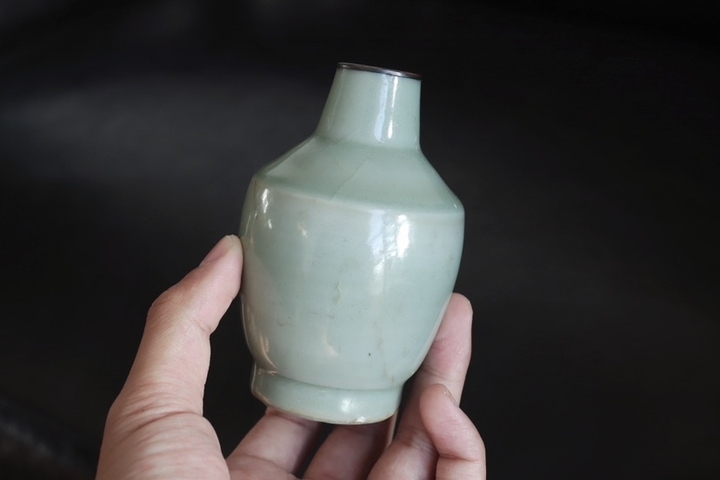 古玩陶瓷龍泉粉青釉棒槌瓶真品鑒賞圖