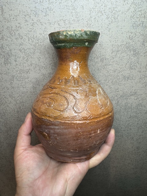 古玩陶瓷漢·水波紋釉陶瓶真品鑒賞圖