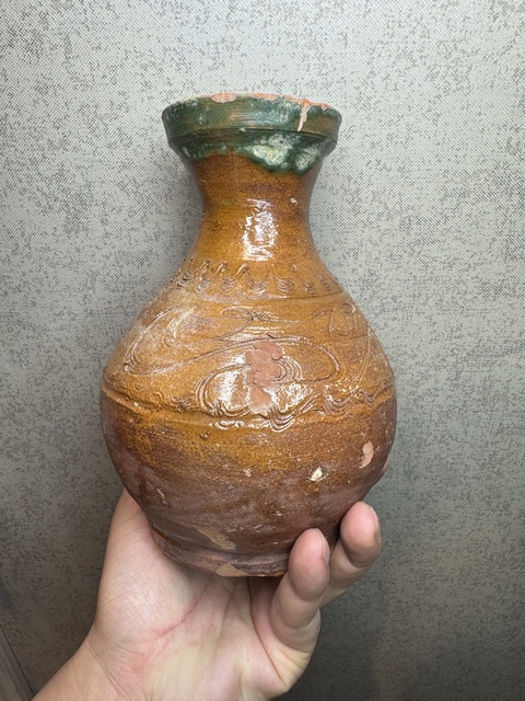 古玩陶瓷漢·水波紋釉陶瓶真品鑒賞圖