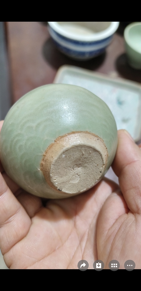 古玩陶瓷龍泉青瓷龍紋水盂真品鑒賞圖