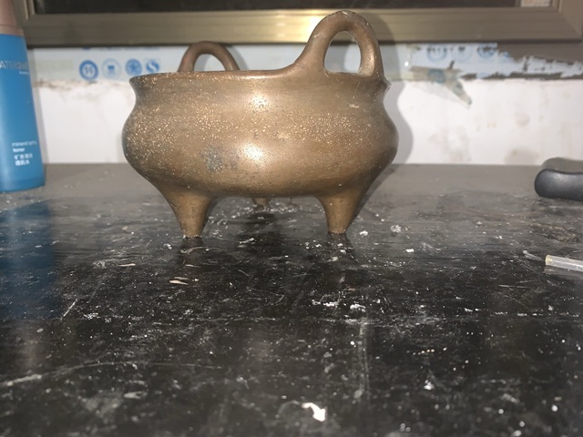 古玩陶瓷三足沖天耳香爐真品鑒賞圖