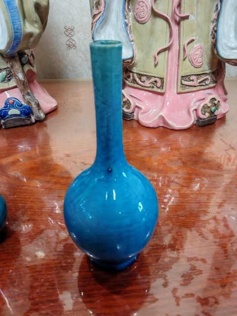 古玩陶瓷孔雀蘭釉膽瓶真品鑒賞圖