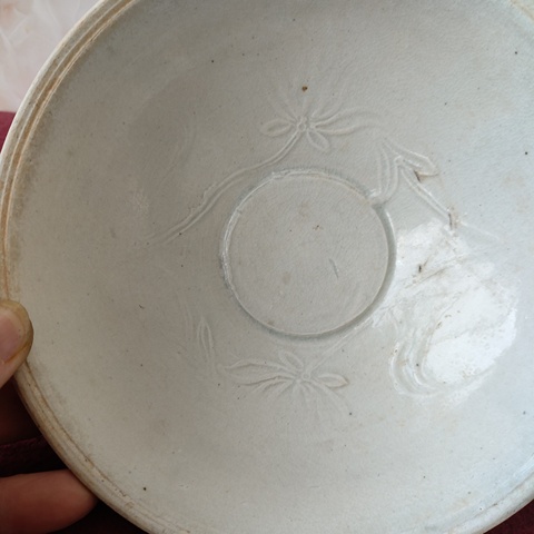 古玩陶瓷青白釉刻仰蓮紋碗真品鑒賞圖