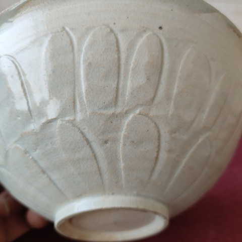 古玩陶瓷青白釉刻仰蓮紋碗真品鑒賞圖