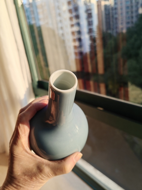 古玩陶瓷天藍釉天球瓶真品鑒賞圖