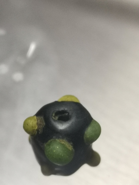 古玩玉器琉璃珠拍賣，當前價格2222元