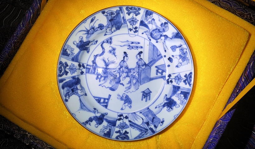 古玩陶瓷清康熙·青花人物故事紋折沿盤真品鑒賞圖