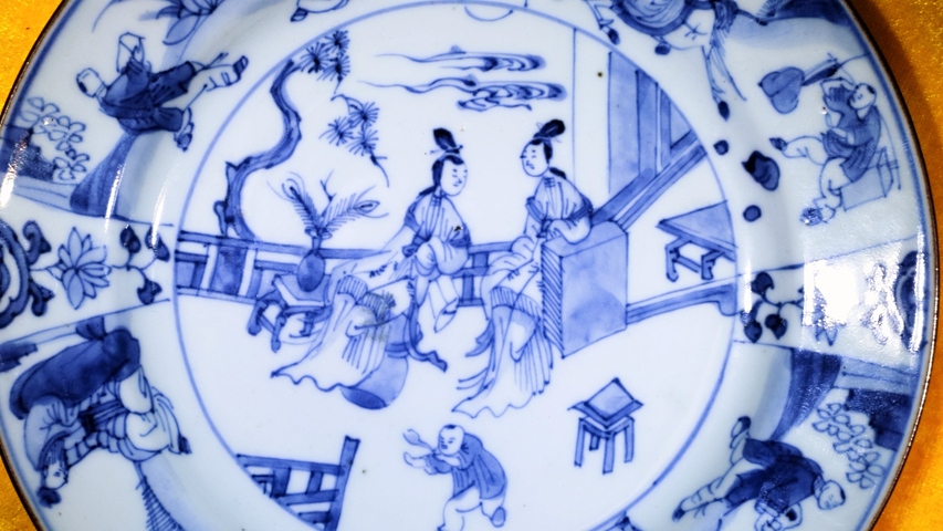 古玩陶瓷清康熙·青花人物故事紋折沿盤真品鑒賞圖