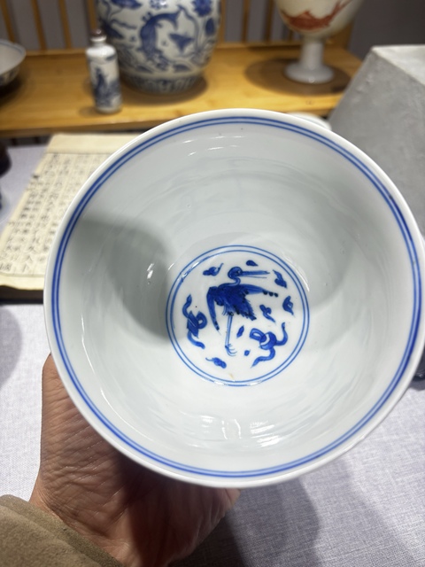 古玩陶瓷青花云鶴紋碗真品鑒賞圖