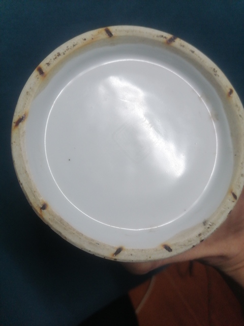 古玩陶瓷粉彩人物雙耳瓶真品鑒賞圖