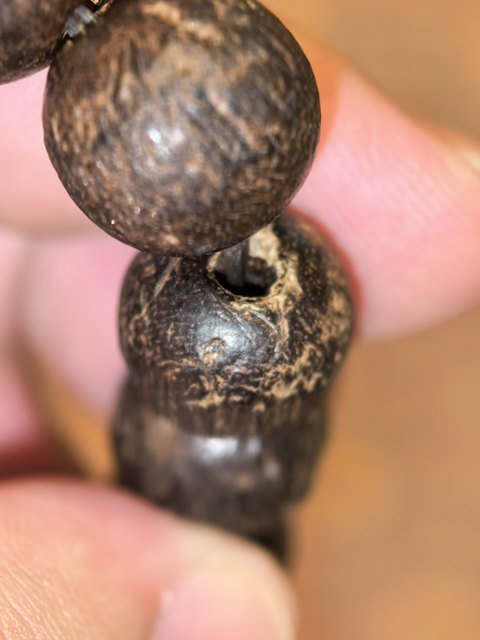 古玩雜項(xiàng)沉香手串真品鑒賞圖