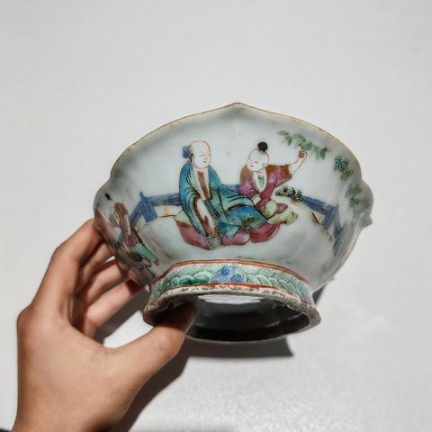 古玩陶瓷晚清粉彩海棠型供盤真品鑒賞圖