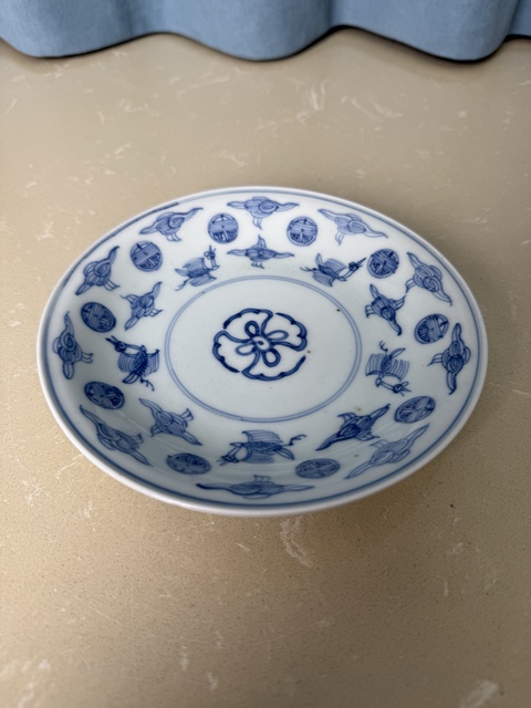 古玩陶瓷日本江戶青花云鶴紋盤真品鑒賞圖