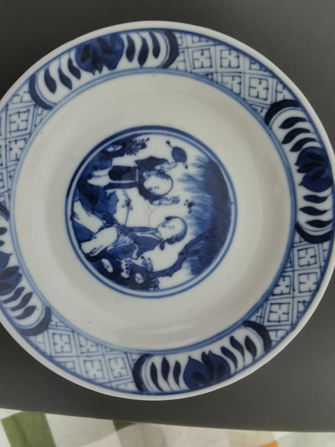 古玩陶瓷青花人物教子盤真品鑒賞圖