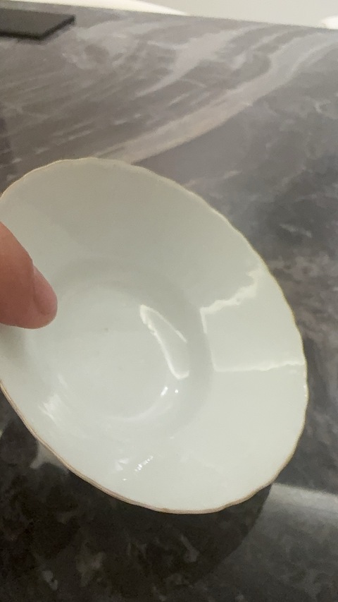 古玩陶瓷黃釉折腰碗真品鑒賞圖