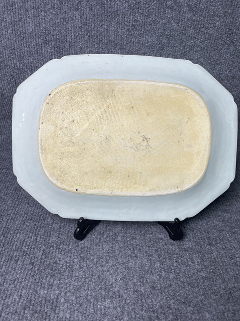 古玩陶瓷青花孔雀牡丹洞石花卉紋八方倭角大盤真品鑒賞圖