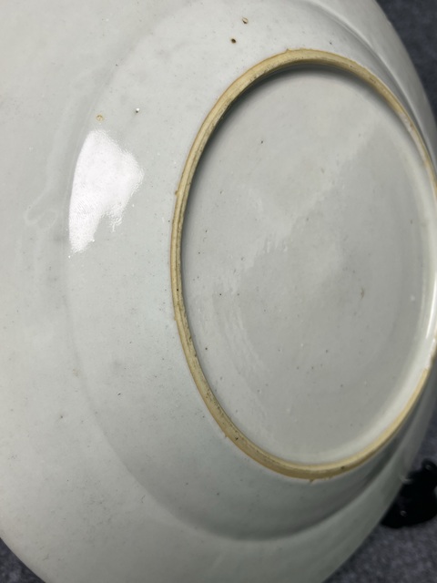 古玩陶瓷粉彩花卉紋盤真品鑒賞圖