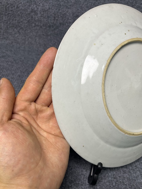 古玩陶瓷粉彩花卉紋盤真品鑒賞圖