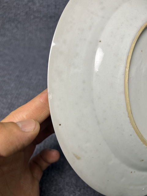 古玩陶瓷粉彩花卉紋盤真品鑒賞圖