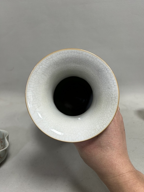 古玩陶瓷哥釉地鐵銹釉觀音瓶真品鑒賞圖