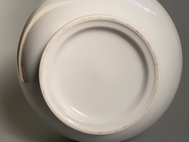 古玩陶瓷白釉撇口瓶真品鑒賞圖