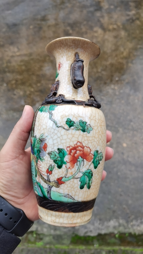 古玩陶瓷哥釉螭龍雙獅耳五彩鳳凰牡丹瓶真品鑒賞圖