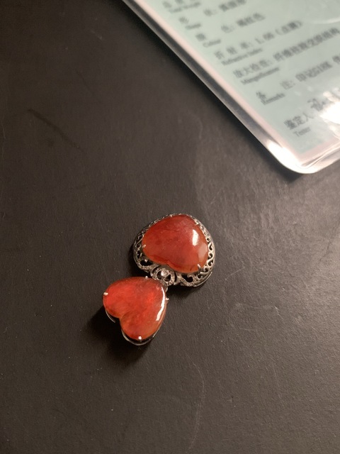 古玩玉器幾十年翡翠鑲嵌“吊墜”拍賣，當前價格39000元