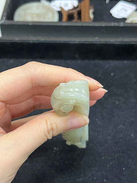 古玩玉器玉龍首摩羯帶鉤真品鑒賞圖