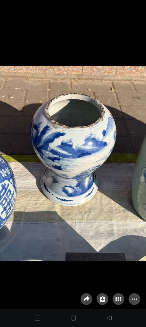 古玩陶瓷青花截口瓶真品鑒賞圖