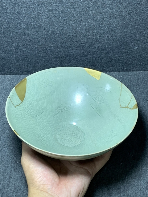 古玩陶瓷高麗青瓷刻花碗真品鑒賞圖