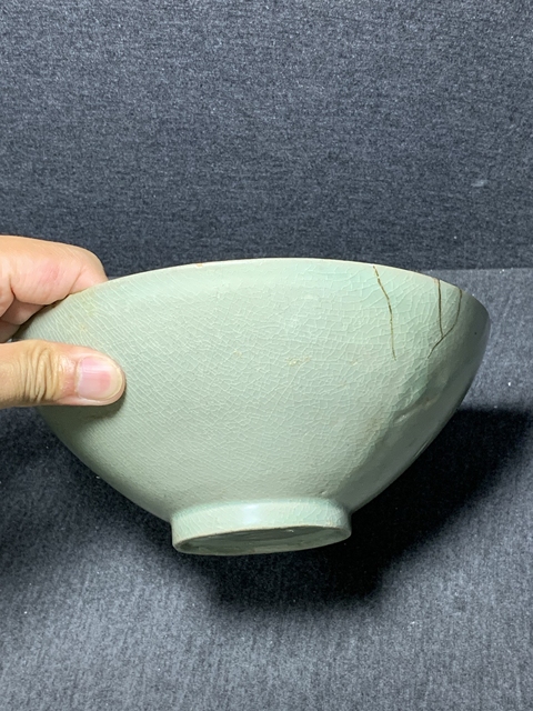 古玩陶瓷高麗青瓷刻花碗真品鑒賞圖