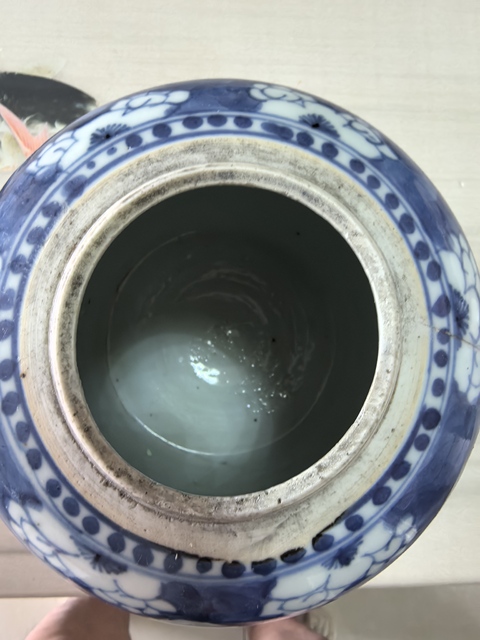 古玩陶瓷青花冰梅圖罐真品鑒賞圖