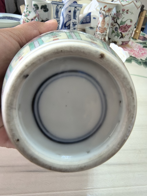 古玩陶瓷五彩雉雞牡丹撇口瓶真品鑒賞圖