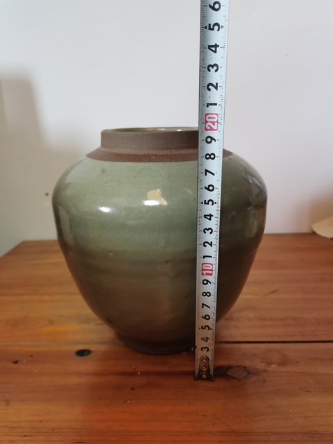 古玩陶瓷元明時期龍泉青瓷罐拍賣，當前價格316元