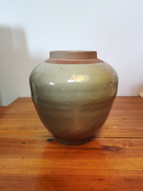 古玩陶瓷元明時期龍泉青瓷罐拍賣，當前價格316元