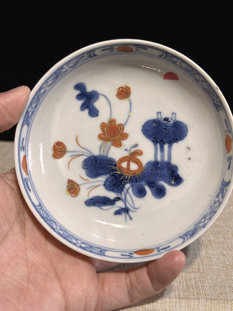 古玩陶瓷青花礬紅描金盤真品鑒賞圖